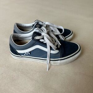 big kids Blue Vans sz 5.5 good used condition